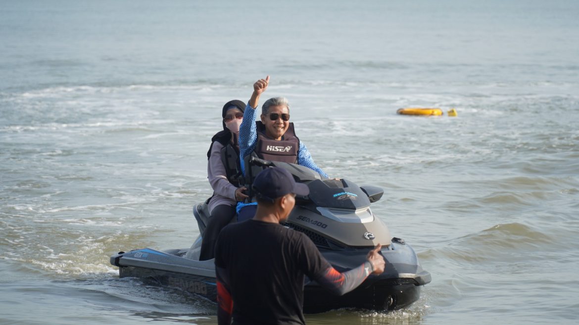 Jadi Salah Satu Pantai Terindah di Jateng, Dadang Ajak Warga Berwisata ke PAI