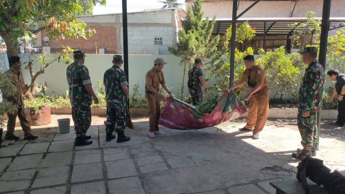 Kodim 0620/Kab Cirebon Karya Bakti di Tempat Ibadah
