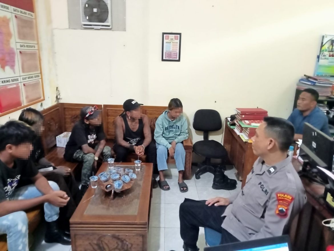 Polisi Respon Cepat Tanggapi Keluhan Warga Terkait Pengamen Anak Punk di Traffic Light