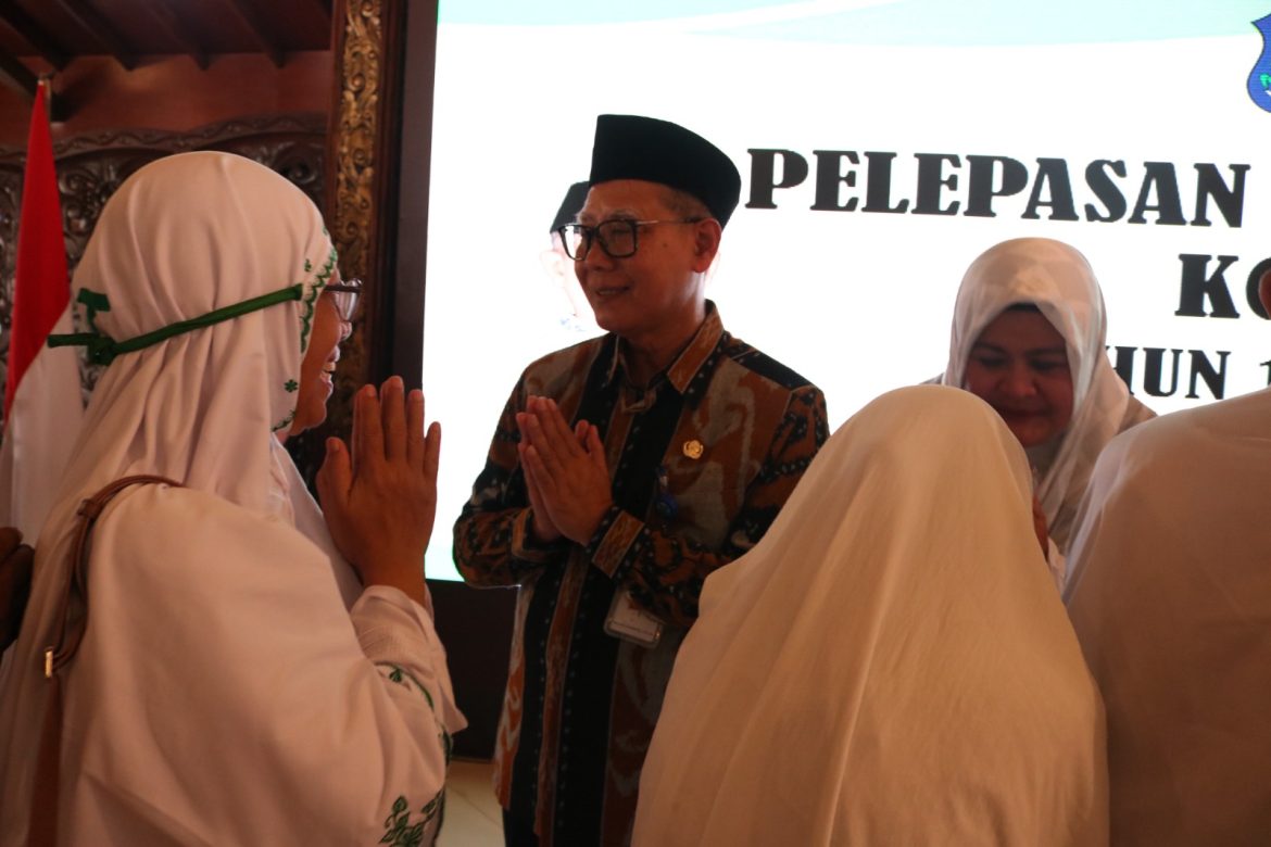 Lepas Jamaah Calon Haji Kota Tegal, Pj Walkot Luncurkan Prosa Tuan Haji