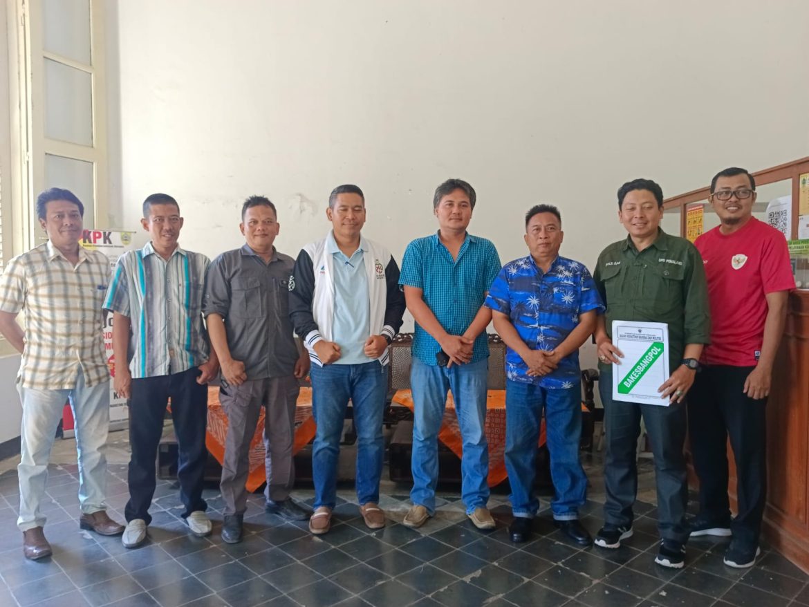 Kawali melaporkan ke Bakesbangpol Pemalang