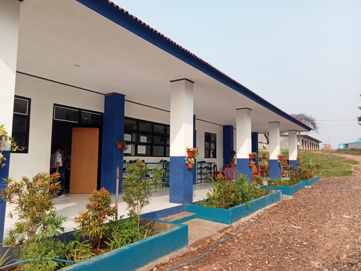 Siswa-Siswi SMPN 7 Pasar Kemis Kabupaten Tangerang Antusias Lakukan Penghijauan Di Sekolah .