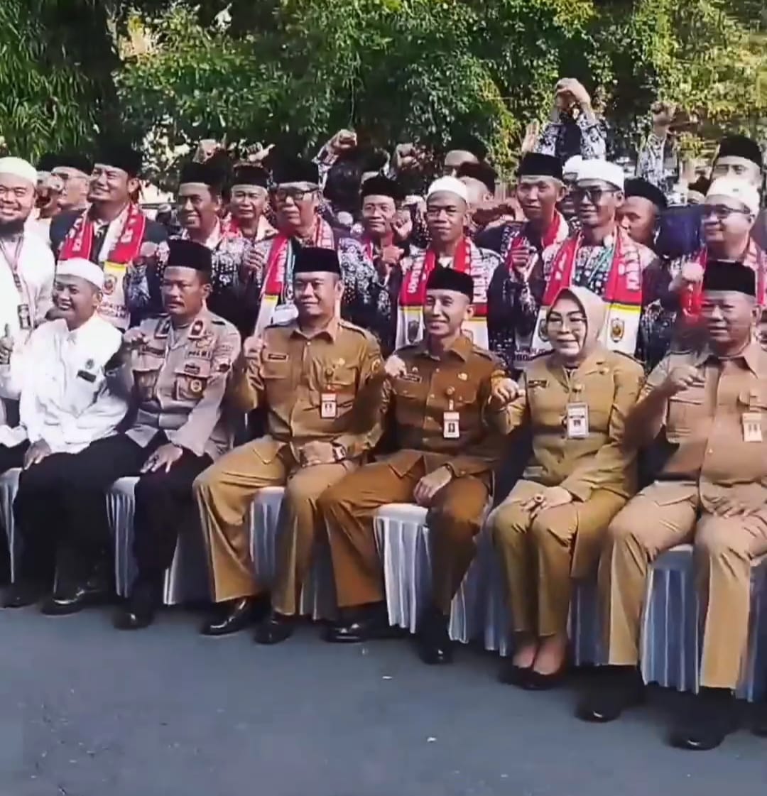 Sebanyak 1.199 Calon Jemaah Haji Grobogan Dilepas Keberangkatannya Oleh Bupati Grobogan