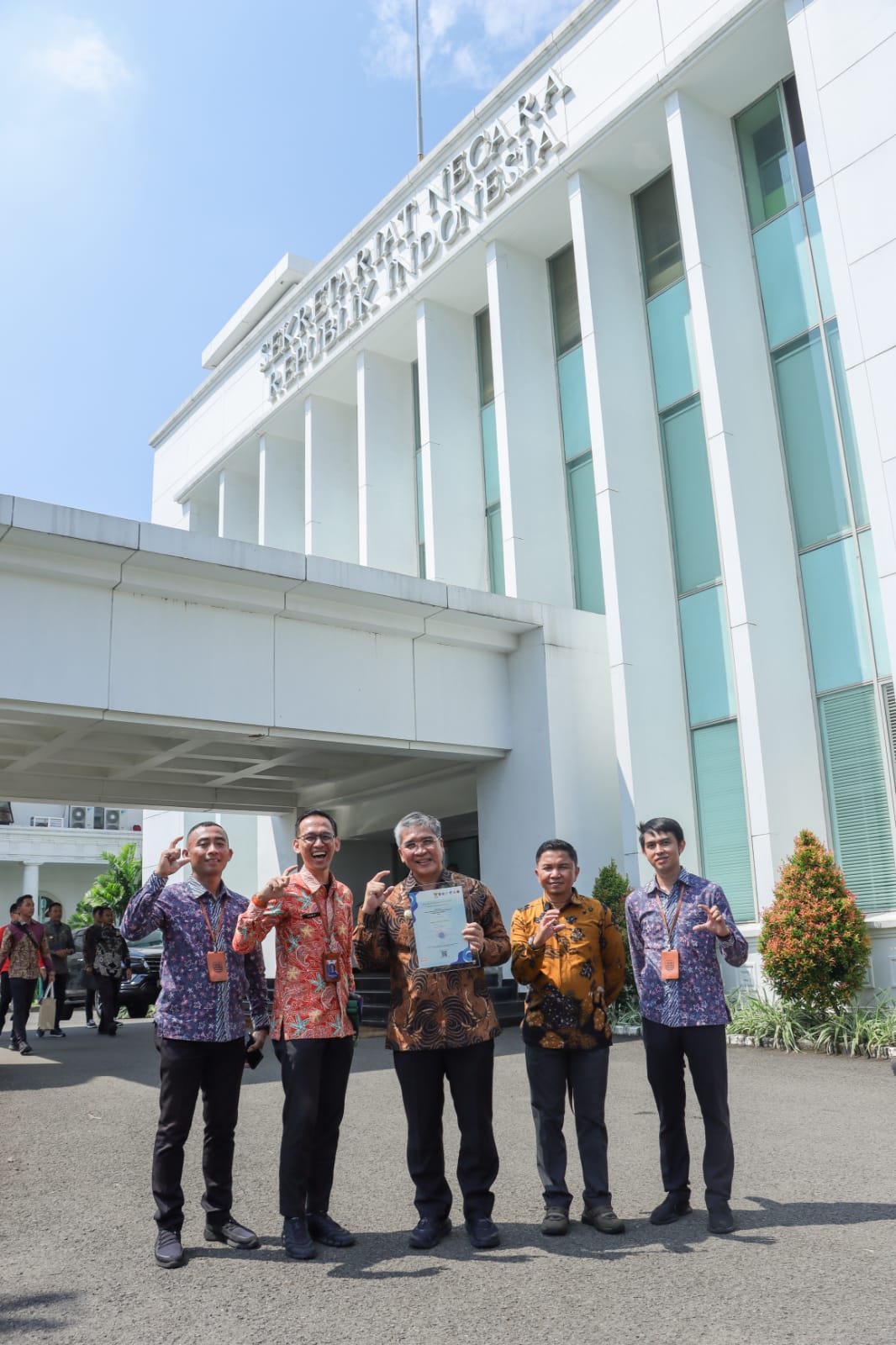 Pj Walikota Cimahi Bangga Cimahi Raih Kota Digital Goverment Award di Jakarta