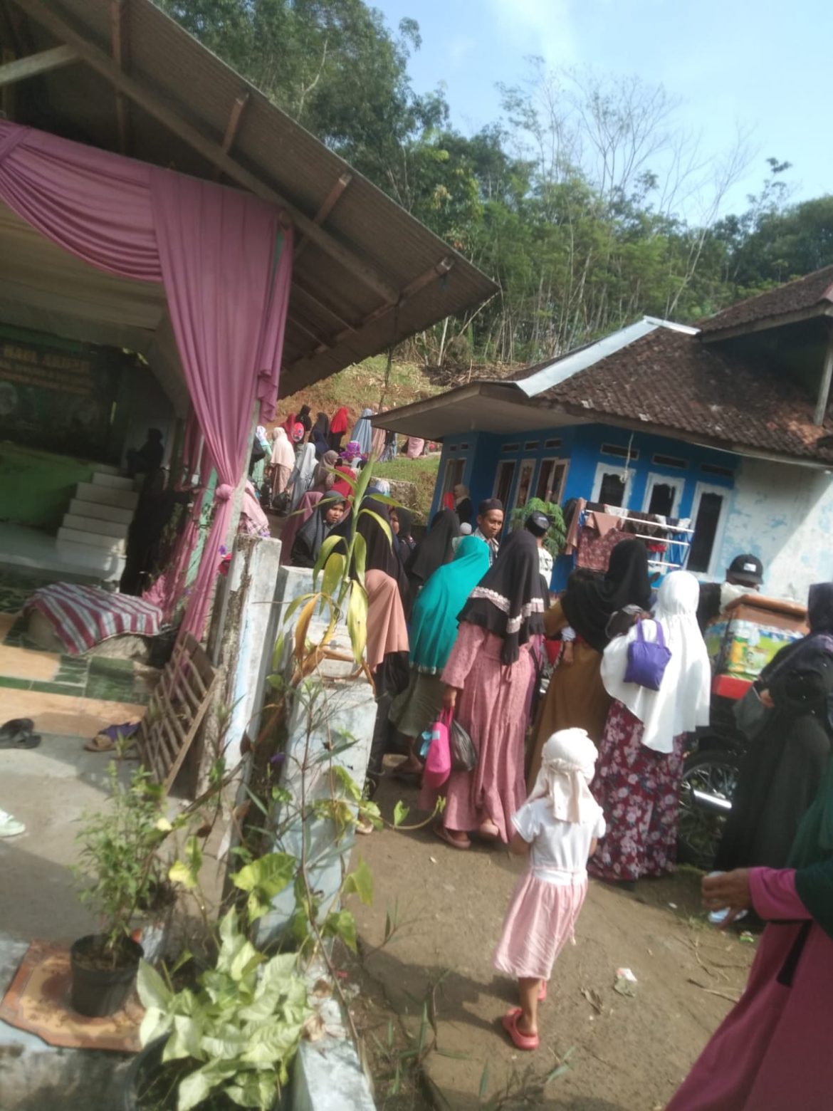 Haul Mama Kyai Cianjur H. Hanapi Dikenal Tokoh sekaligus Panutan Masyarakat   