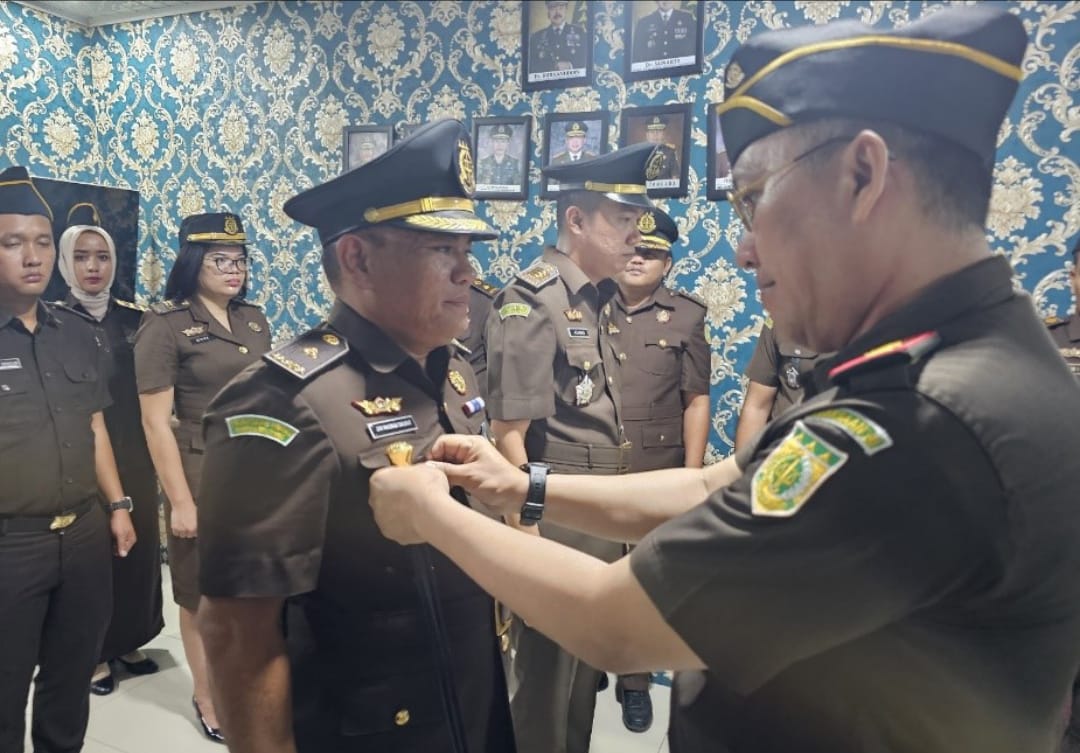 Dua Kasi Dilingkungan Kejari Paluta Dilantik