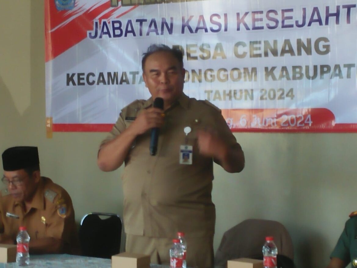Kades Cenang Lantik Dan Kukuhkan Calon Perangkat Desa Baru Hasil Seleksi Test Penjaringan 2024