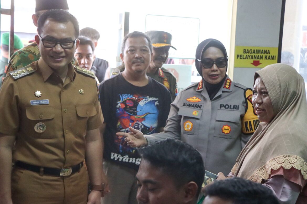 Forkopimda Kabupaten Cirebon Laksanakan Pengecekan Pelayanan Green Service Polresta Cirebon.