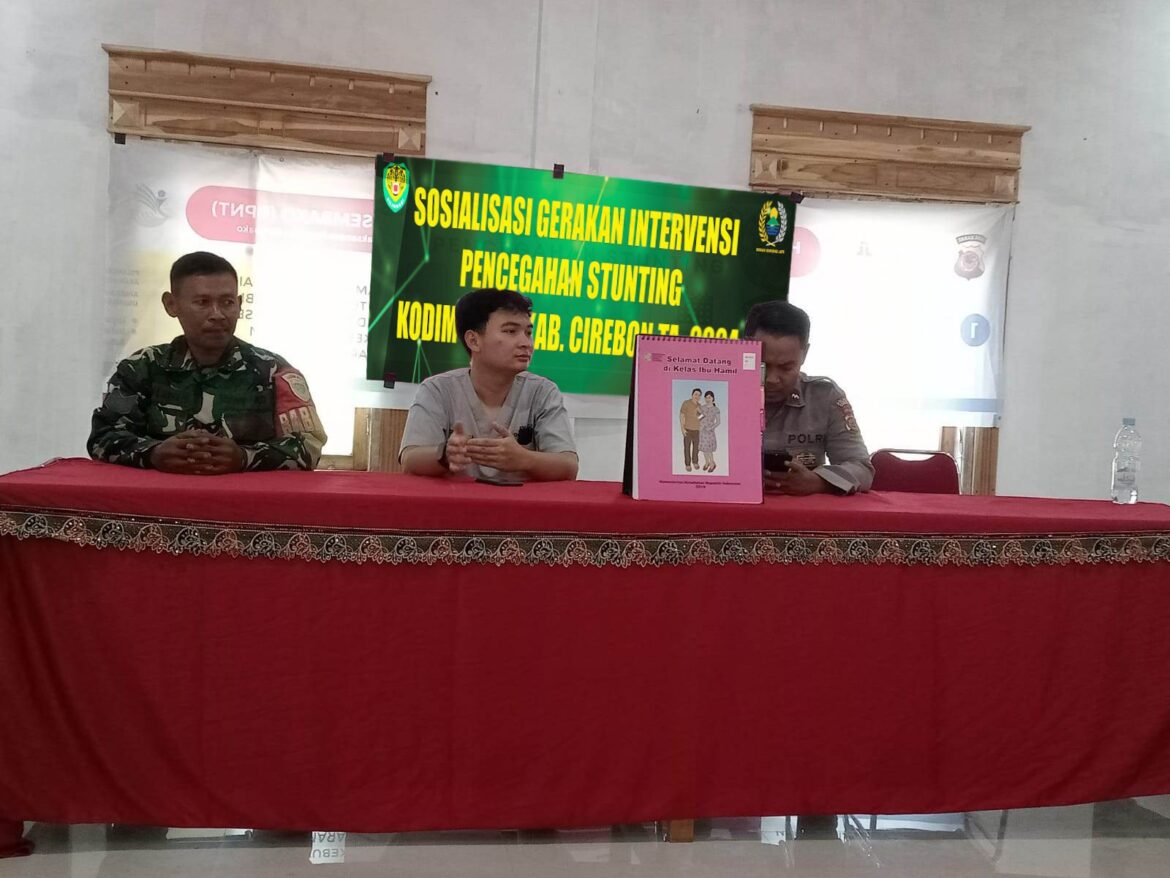 Babinsa Kodim 0620/Kab Cirebon Hadiri Gerakan Intervensi Serentak Pencegahan Stunting
