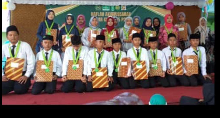 Haflah Akhirussanah Gelar karya P5 P2Ra Wisuda Purna Siswa MI Arrosydin, Paud dan RA Masyitoh Ajaran Tahun Ajaran 2023-2024