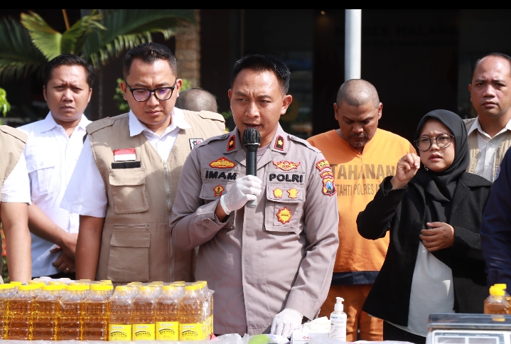 Polisi Bongkar Produsen ‘Minyak Kita’ Palsu Beromzet Ratusan Juta Rupiah di Malang