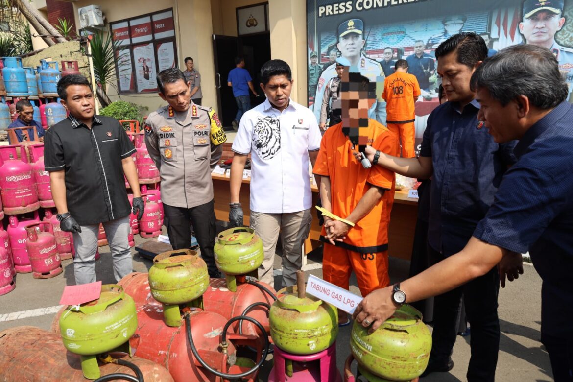 Ditreskrimsus Polda Banten Ungkap Kasus Penyuntikan Tabung Gas
