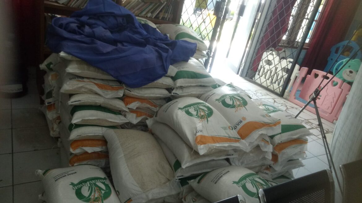 Sebanyak 154 Karung Beras Bansos di Kelurahan Sunyaragi Kota Cirebon Belum Tersalurkan