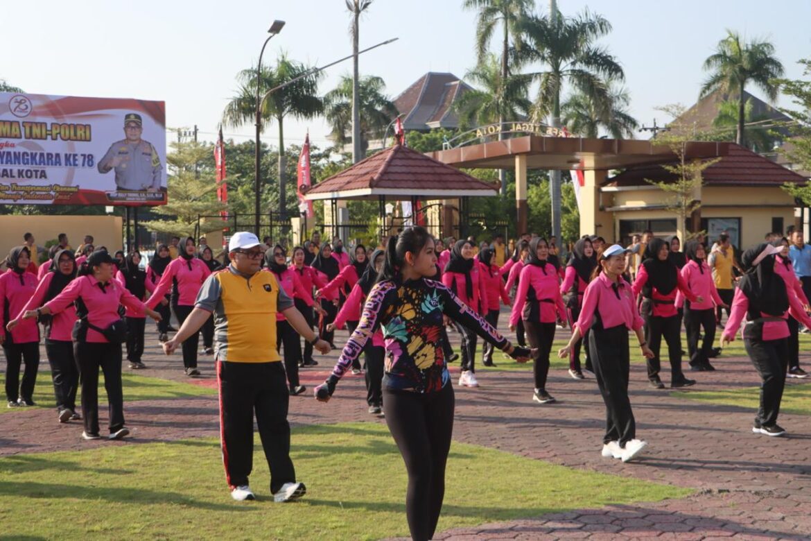 Perkuat Sinergitas, Polres Tegal Kota Gelar Olahraga Bersama TNI-Polri