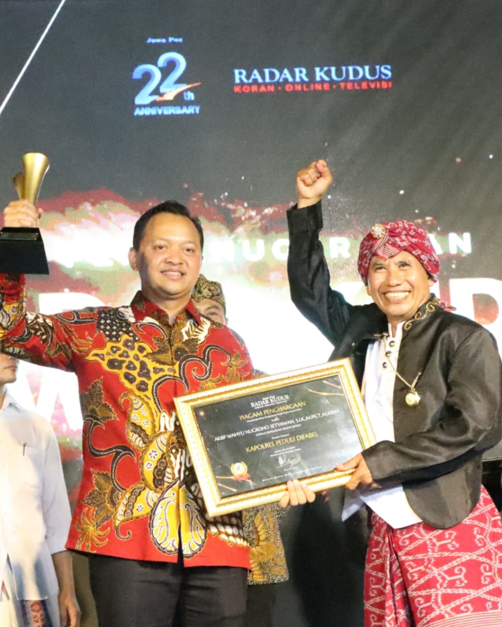 Berkat Kepeduliannya Pada Penyandang Difabel, Kapolres Jepara Terima Penghargaan