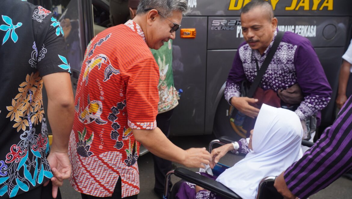 Dadang Somantri Sambut Jamaah Haji Kota Tegal 