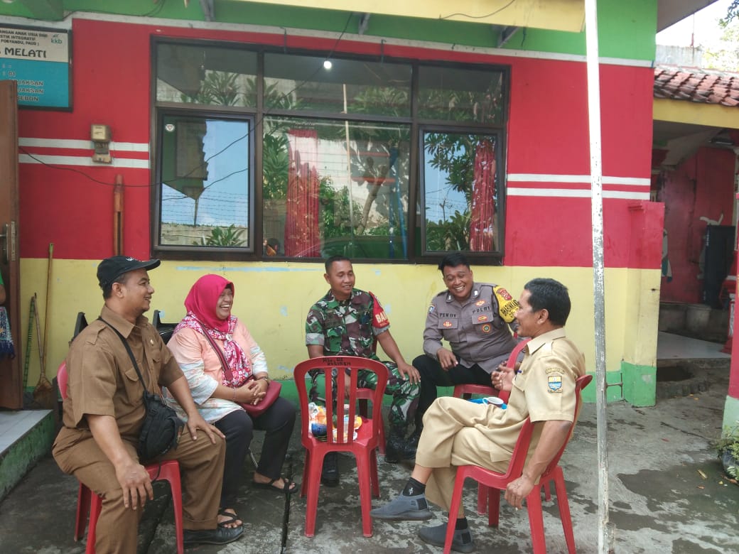 Babinsa Bersama Staf Kelurahan Adakan Koordinasi Terkait Kebersihan Lingkungan, Posyandu & Stunting