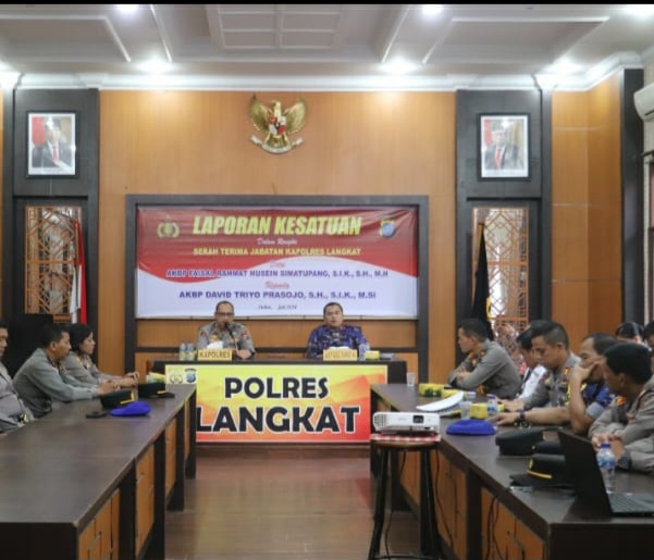 Kapolres Langkat Baru AKBP David Triyo Prasojo Terima Penyambutan dan Penghormatan saat Tiba di Polres Langkat