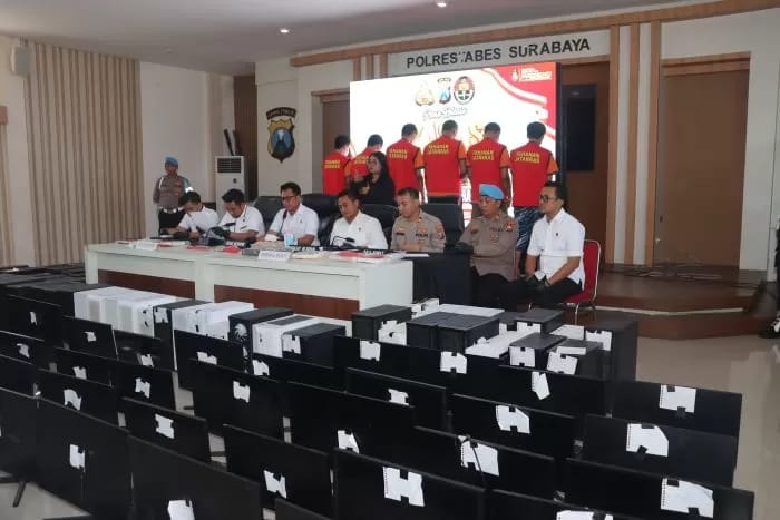Satreskrim Polrestabes Surabaya Ungkap Kasus Judi Online dan Penjualan Chip Royal Dream 