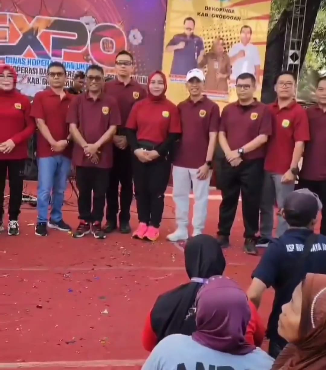 Bupati dan Wakil Bupati Grobogan Ikut Senam Bersama Dalam Pembukaan Expo Koperasi Grobogan 2024