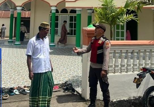Polsek Wori Polresta Manado Laksanakan Program Unggulan Pos Paja Somat untuk Pantau Ibadah Sholat Jumat