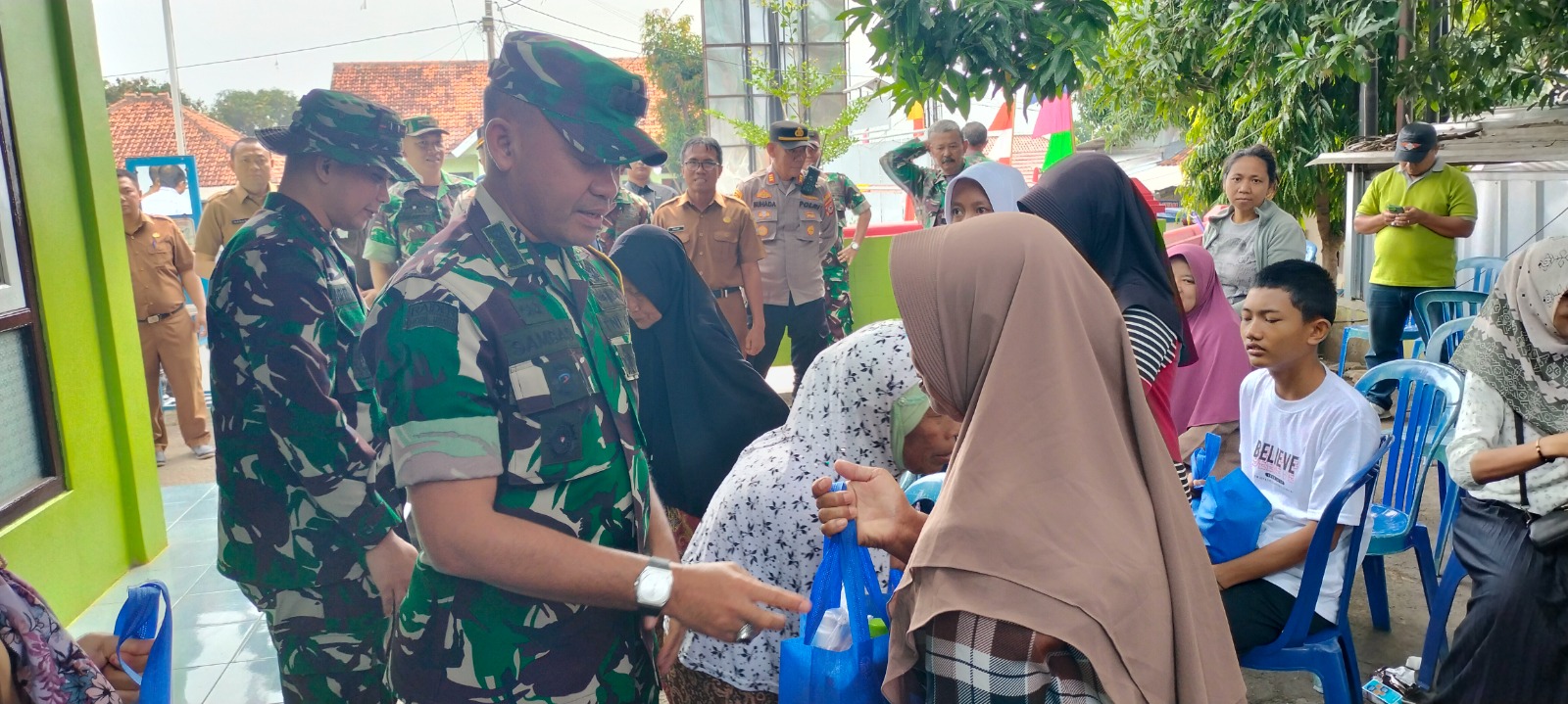 Selamat Datang Wasev Sterad TMMD ke-121 Kodim 0620 / Kabupaten Cirebon di Desa Kubang