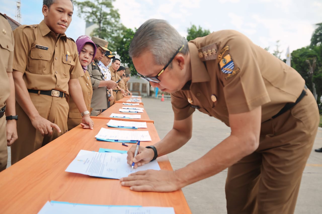 Pimpin Apel Bersama, Pj Wali Kota Cirebon Tegaskan Netralitas ASN