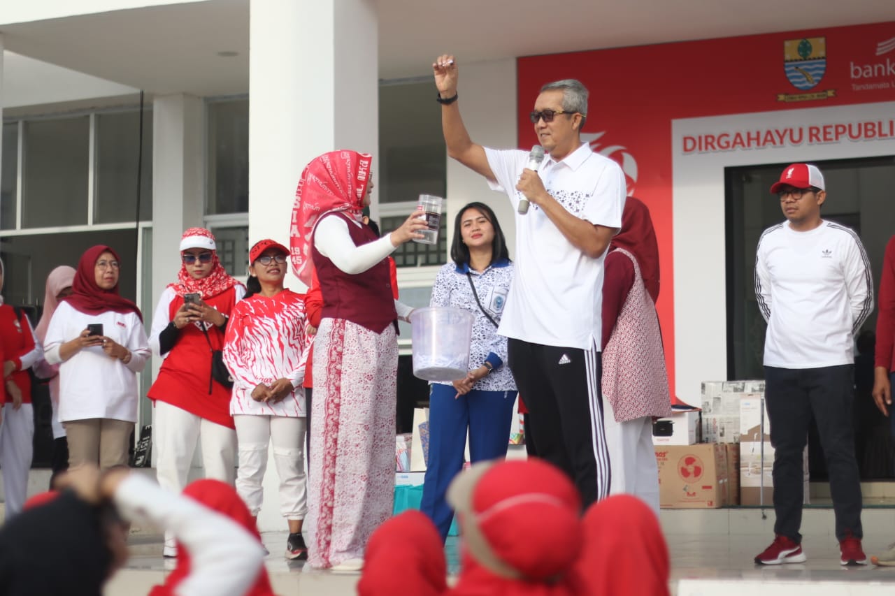 Pj Wali Kota Cirebon Giatkan Lomba dan Gerakan Pangan Murah Sambut HUT ke 79 Kemerdekaan RI