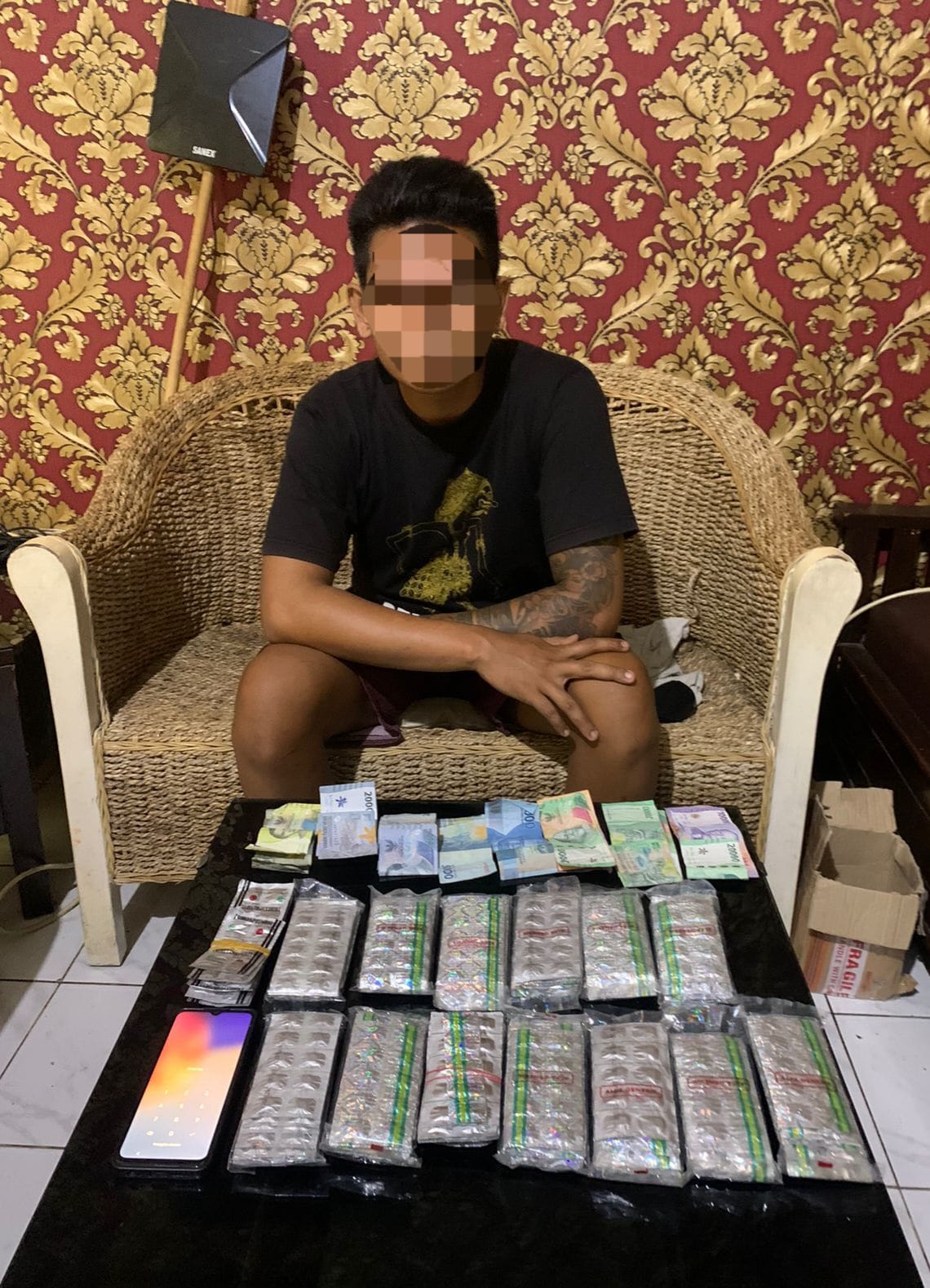 Polresta Cirebon Amankan Pengedar OKT di Wilayah Gebang