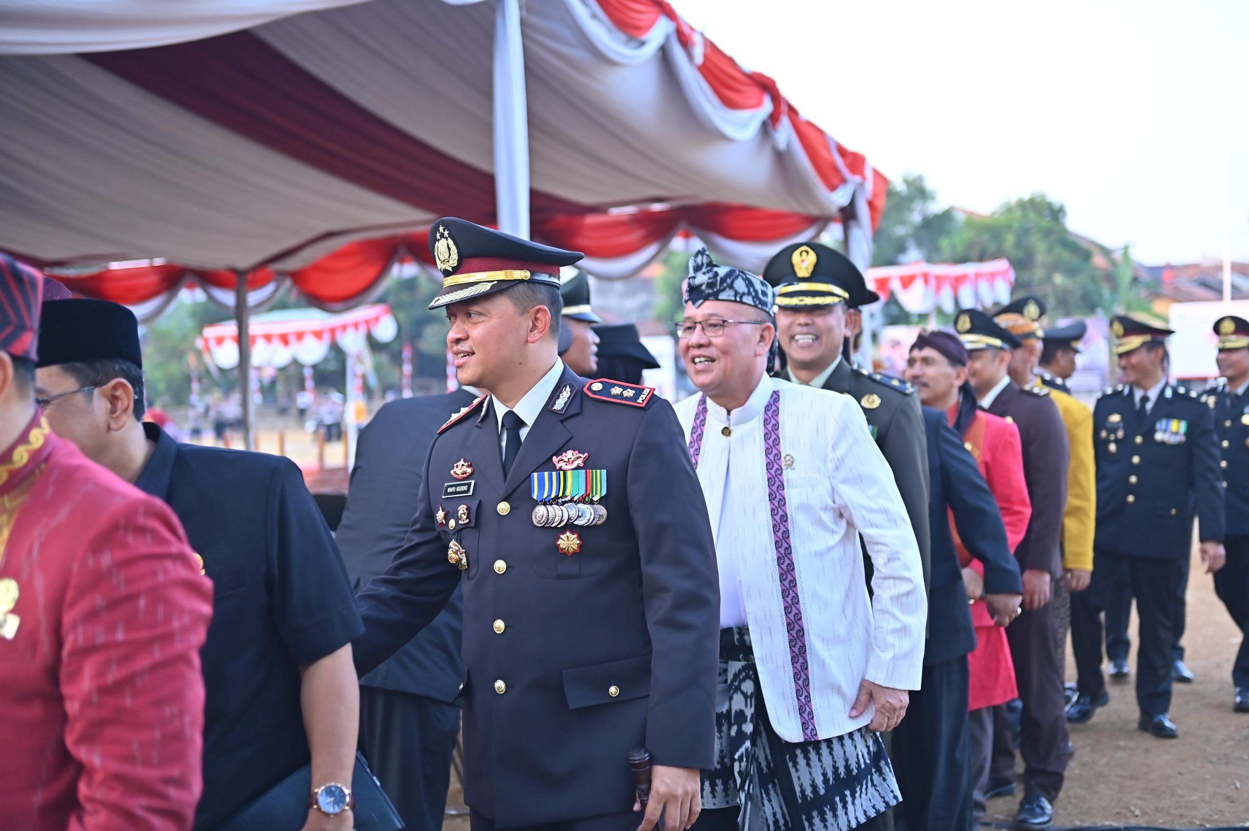 Dipimpin Kapolres Jepara, Upacara Penurunan Bendera Merah Putih di Jepara Berjalan Khidmat