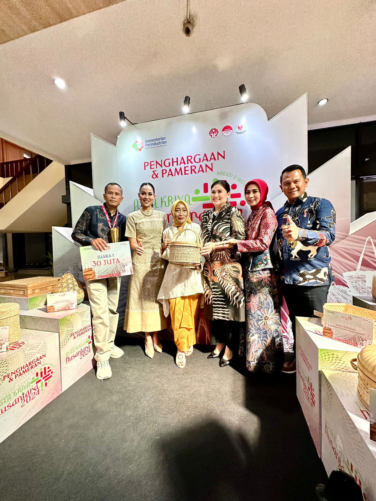 Pengrajin Selaawi Raih Juara Pertama Asta Kriya Nusantara 2024, Bawa Pulang Hadiah 30 Juta Rupiah