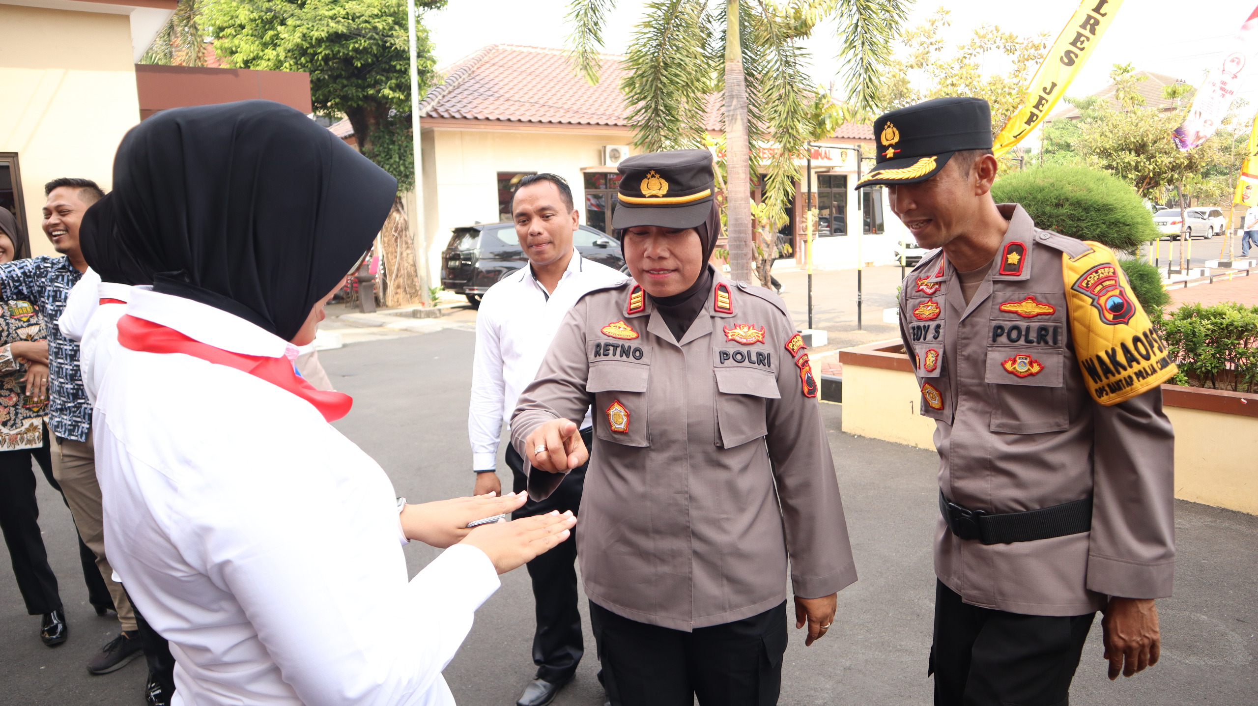 Semarak HUT Polisi Wanita ke-76, Polwan Polres Jepara Gelar Operasi Gaktibplin
