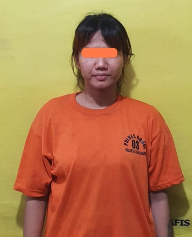 Waduh..!!! Unit Reskrim Polsek Ujung Batu Kembali Menangkap Wanita Berparas Cantik Jual Sabu
