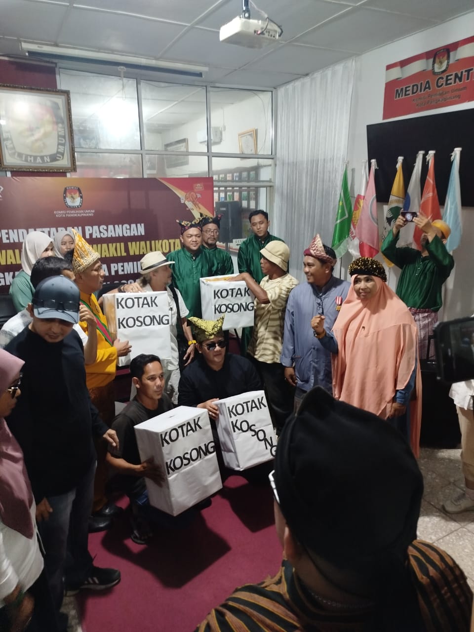 Gerakan Relawan Kotak Kosong Tantang Kandidat Tunggal di Pemilukada Pangkalpinang: Suara Alternatif Masyarakat