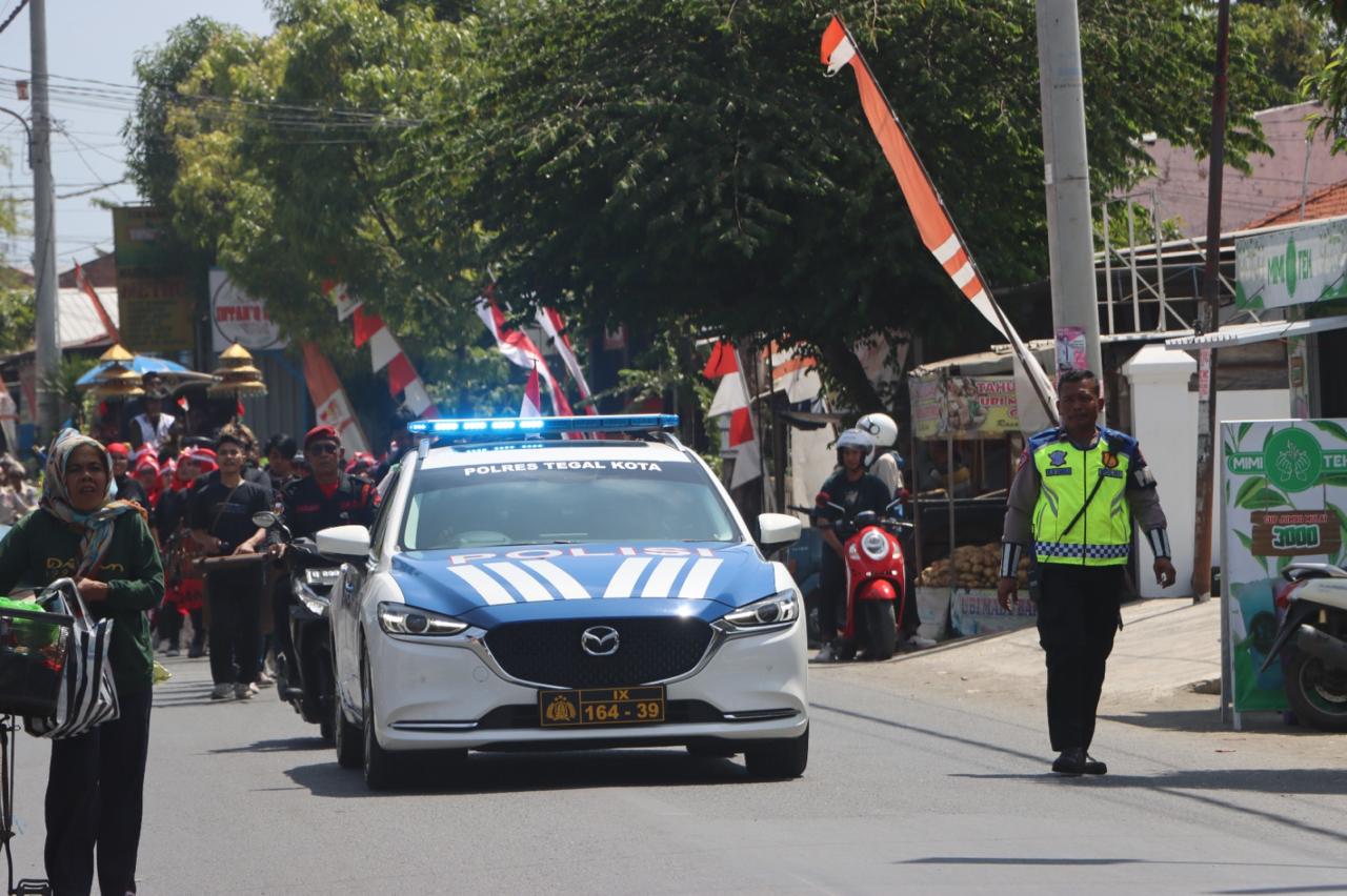 Jamin Kelancaran Proses Pendaftaran Paslon Wali Kota Tegal, Polres Tegal Kota Gelar Pengamanan di Kantor KPU*