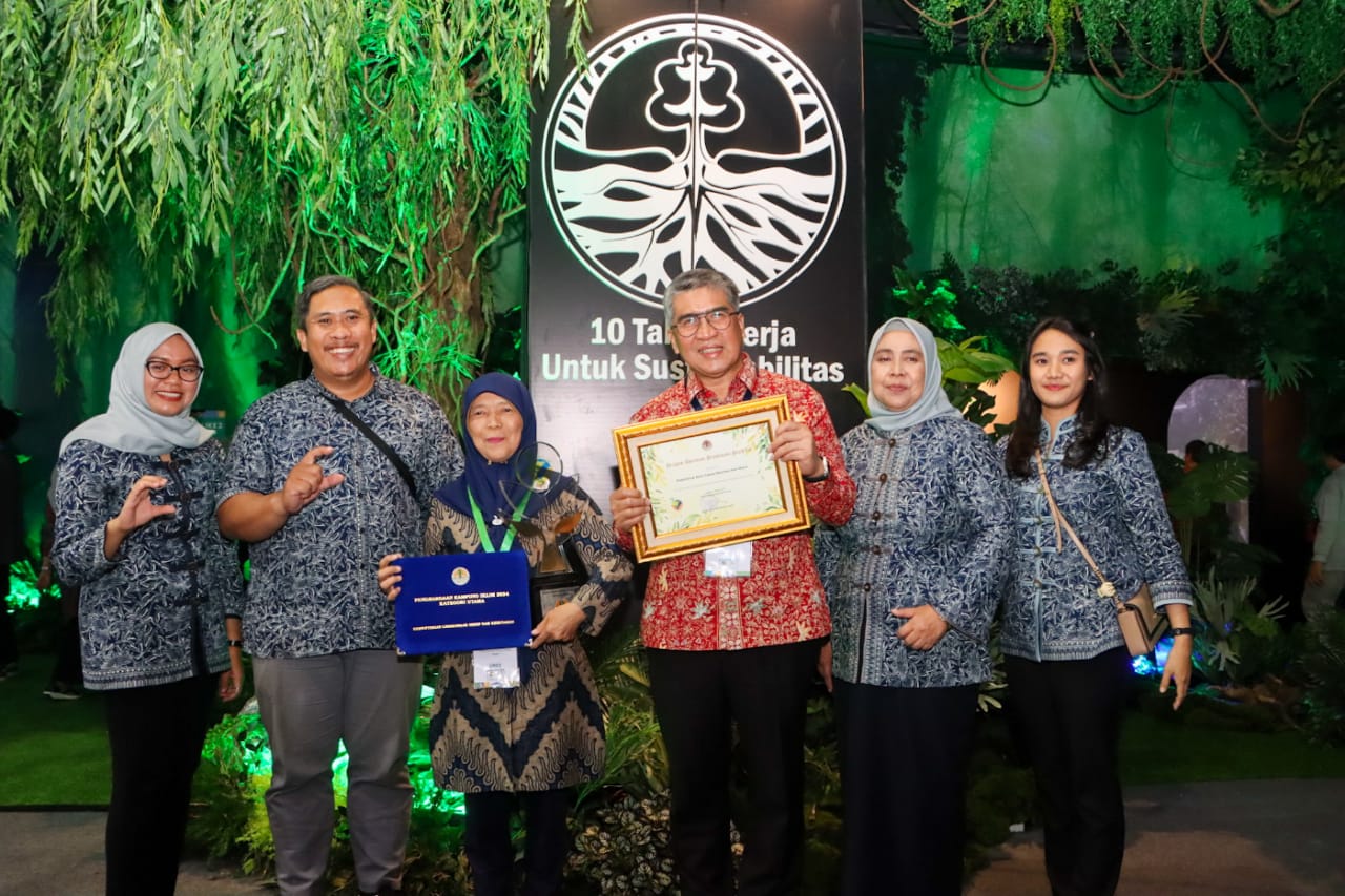 Pj. WALI KOTA CIMAHI MENERIMA PENGHARGAAN PROKLIM  DARI KEMENTERIAN LINGKUNGAN HIDUP   