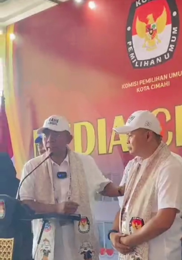 Ke KPU, Dikdik dan Bagja Daftar Untuk Pilkada Kota Cimahi