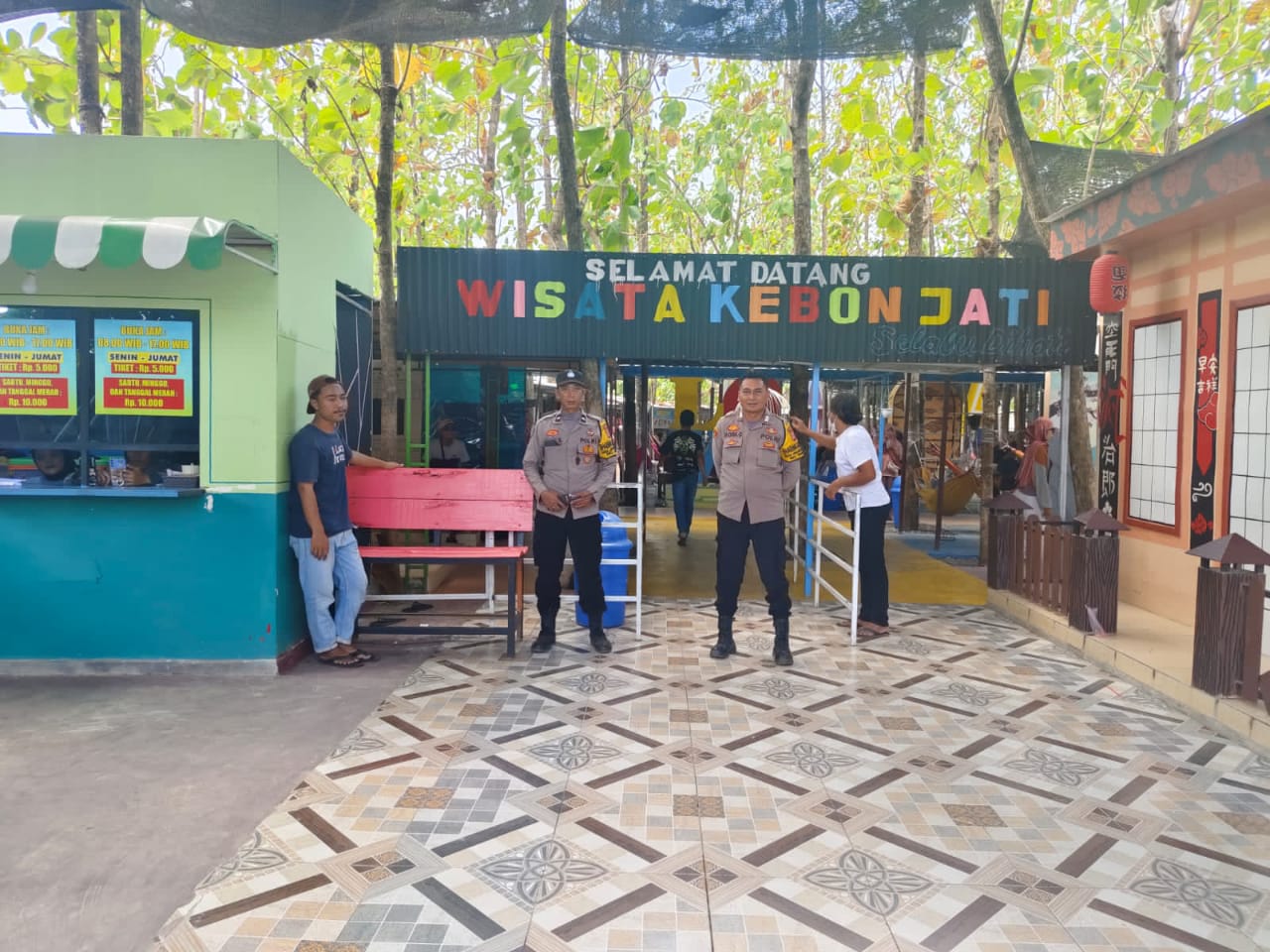 Polresta Cirebon Laksanakan Pengamanan Obyek Wisata dan Jalur Menuju Obyek Wisata
