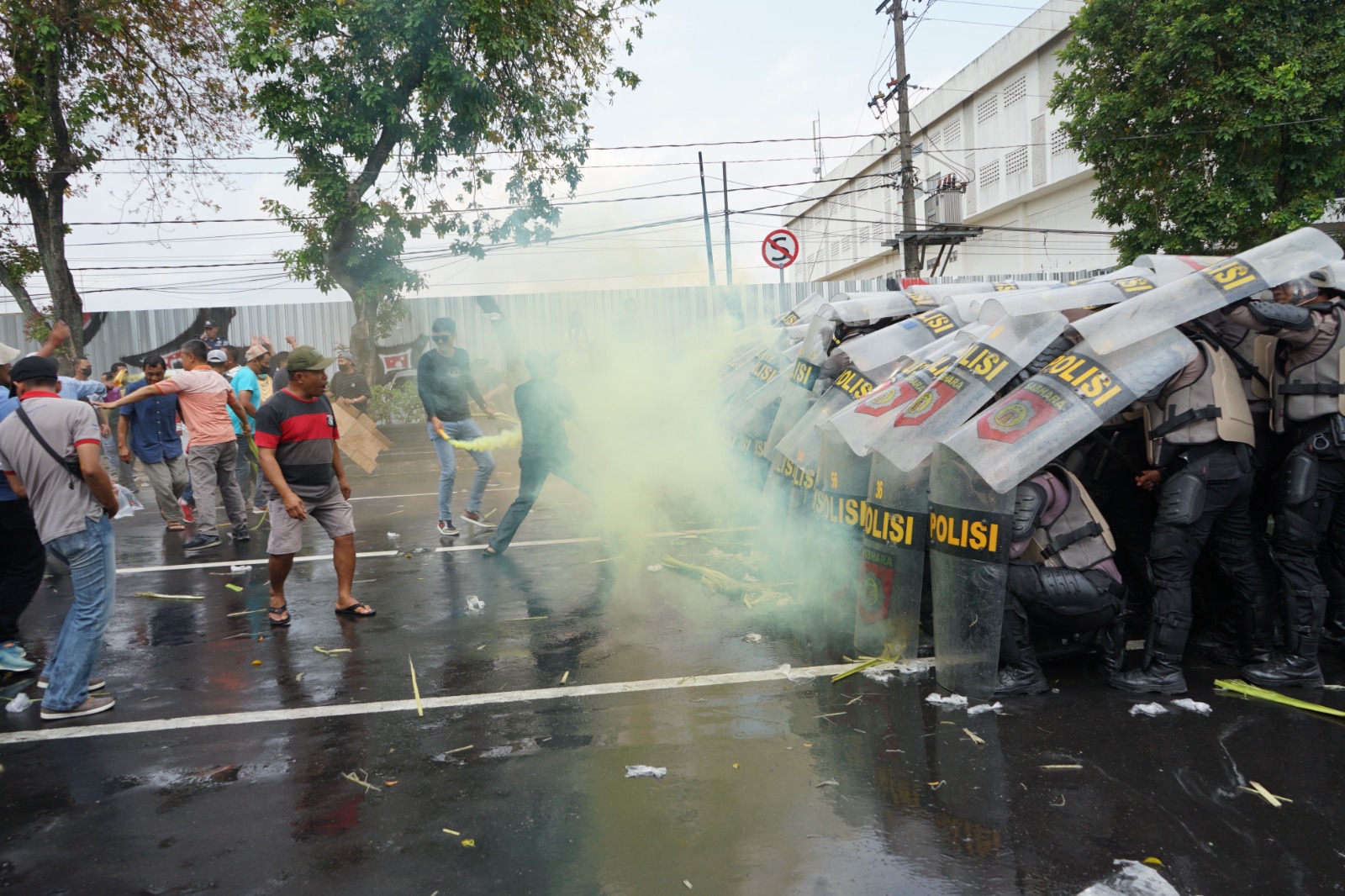 Gabungan Polres Magelang Kota, Polresta Magelang, dan Kodim 0705 Magelang Gelar Latihan Simulasi Penanganan Rusuh Massa