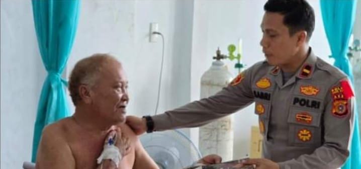 Polres Aceh Singkil Lakukan Kunjungan Salah Satu Awak Media Yang di Rawat di RSUD, Tekankan Peran Pers Dalam Kamtibmas
