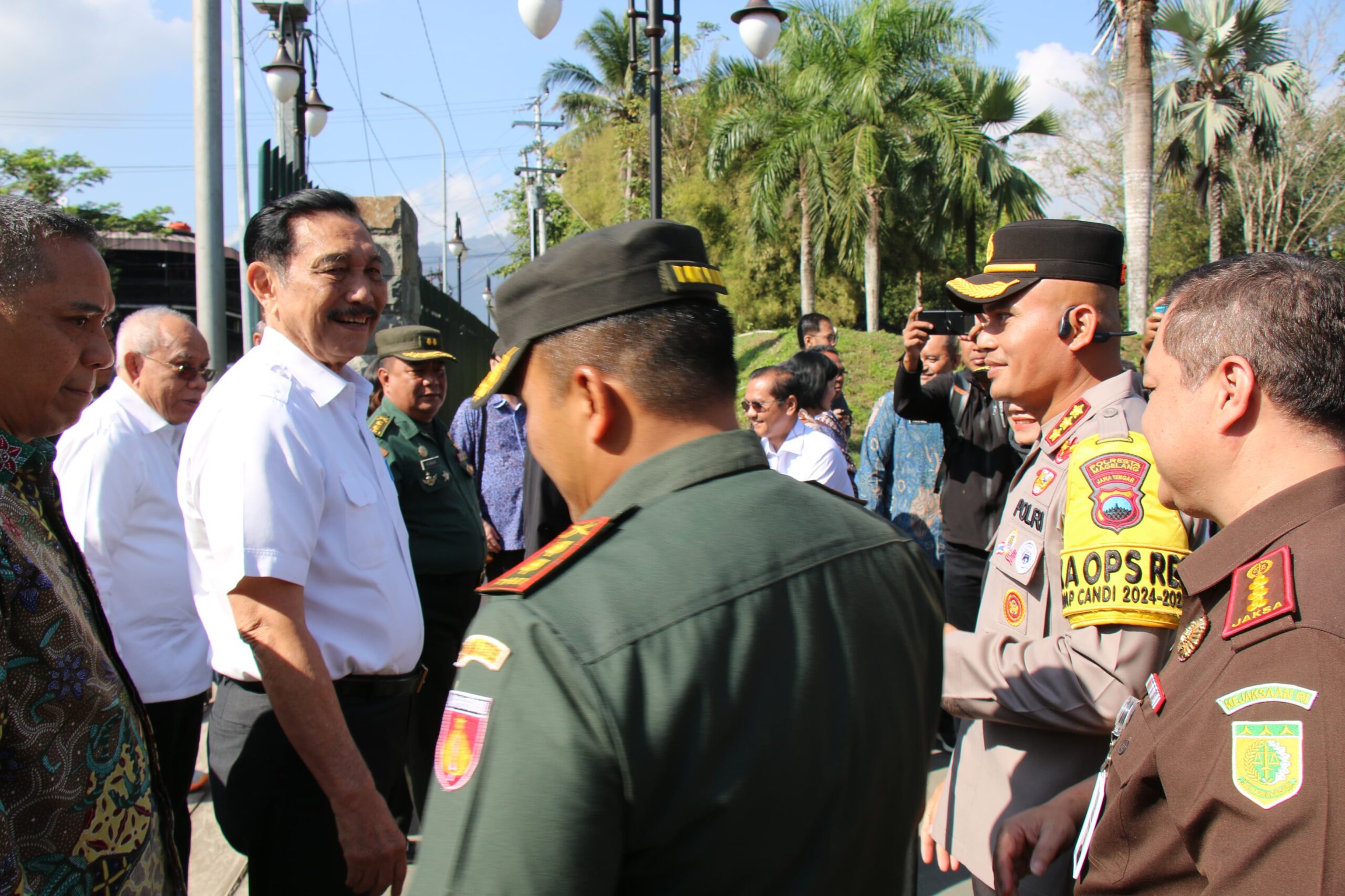 Polresta Magelang Laksanakan Pengamanan Kunker 2 Menteri di Borobudur