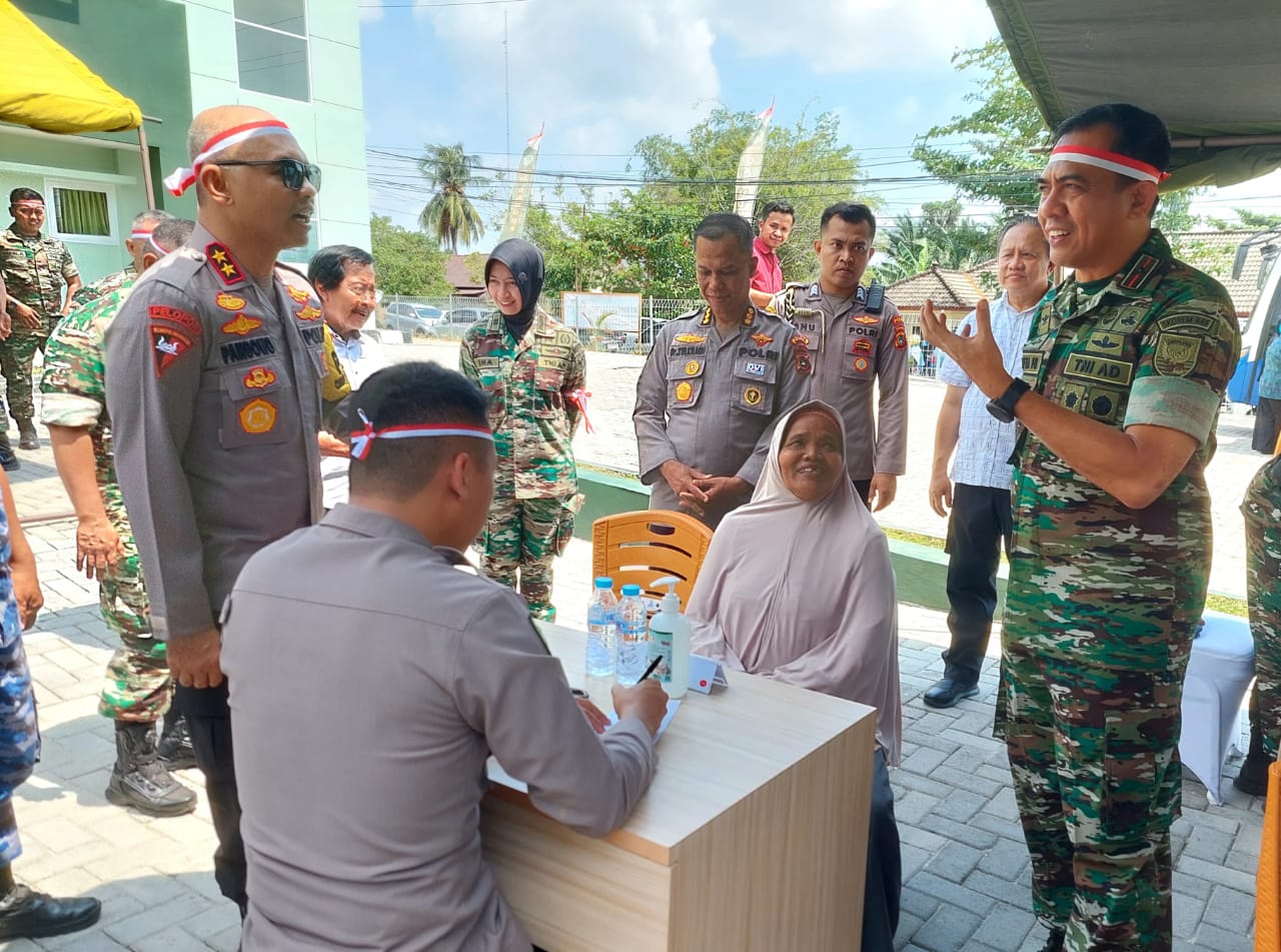 Korem 045/Gaya Gelar Baksos dan Bakti Kesehatan Dalam Rangka HUT Ke-79 TNI Tahun 2024
