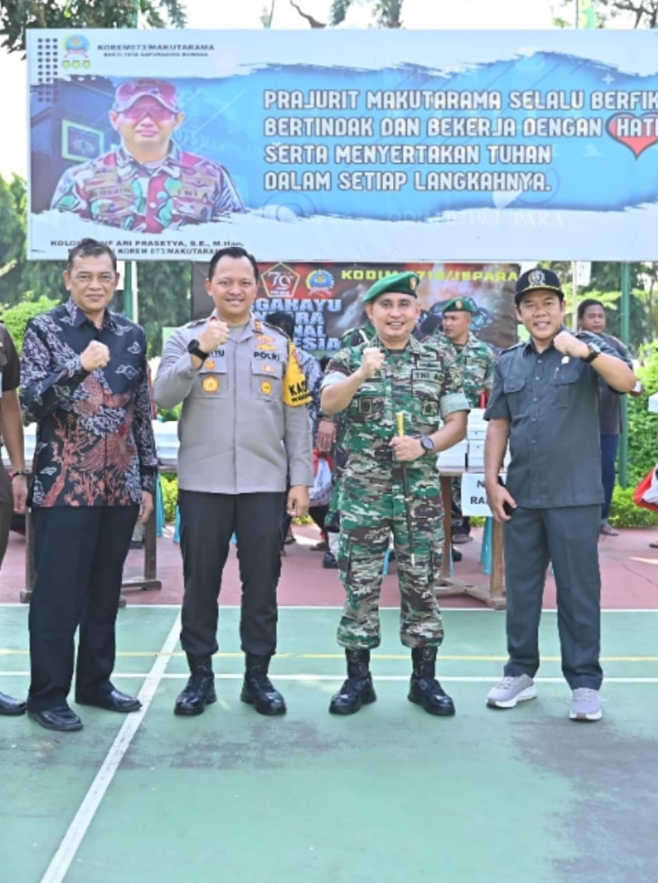 Peringati HUT TNI ke-79, Kapolres Jepara Ikut Donor Darah di Makodim