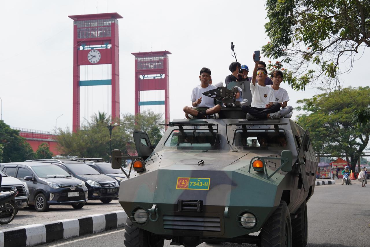Keseruan, Joy Ride naik dan berkeliling Palembang dengan Alutsista Kodam II/Swj
