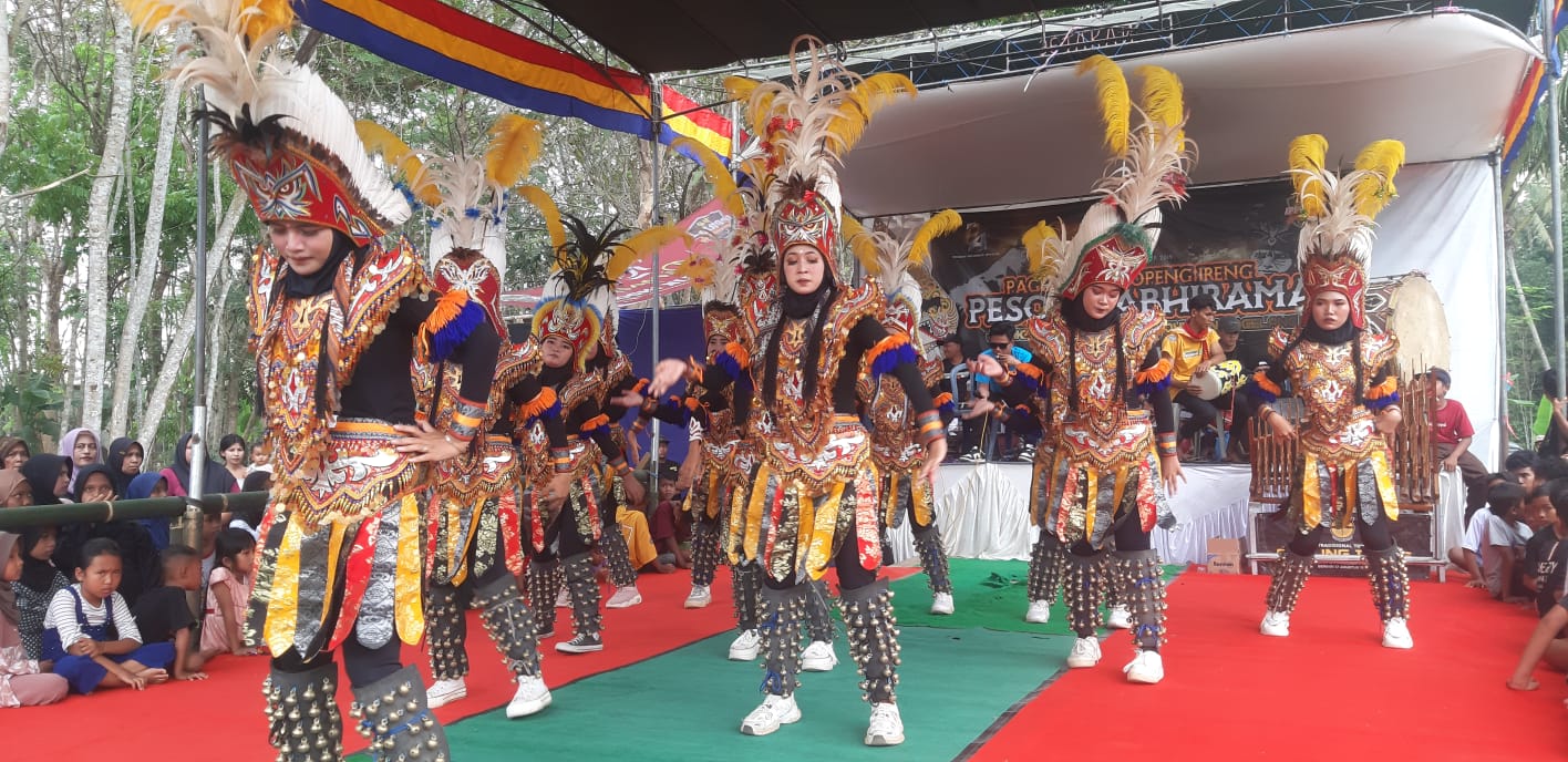 Paguyuban Topeng Ireng Pesona Abhirama Jetakan Gelar Pentas Seni Peringati Hut Ke5