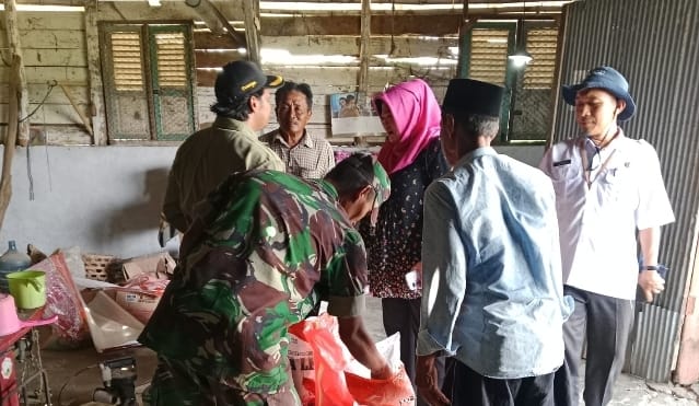 Babinsa Kwanyar Dampingi Kunker Staf Perlintan Kementrian Pertanian di Desa Pesanggrahan