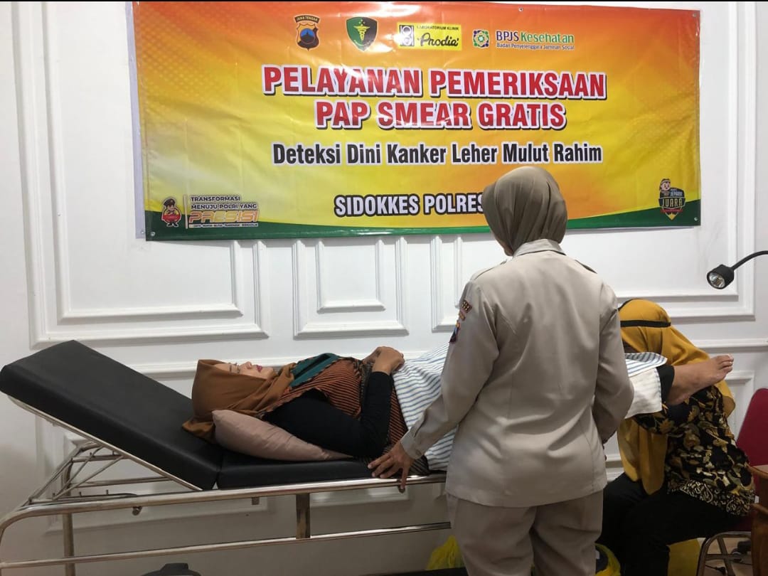 Lakukan Pemeriksaan PAP Smear, Cara Bakti Kesehatan Polres Jepara Cegah Kanker Serviks Sejak Dini