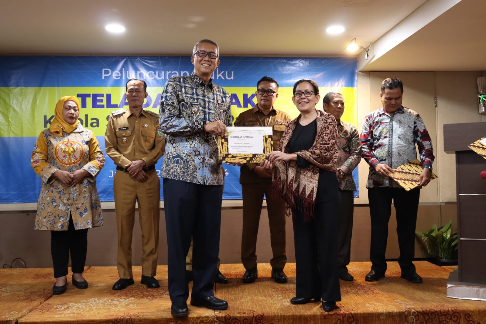 Hadir Peluncuran Buku “Teladan Bijak Kelola Susut dan Sisa Pangan”, Pj Wali Kota Terima Apresiasi