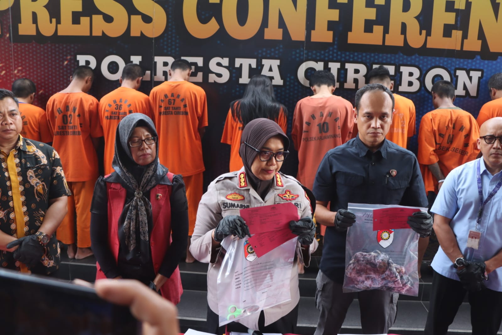 Polresta Cirebon Amankan Pelaku Pembunuhan Anak Kandung.