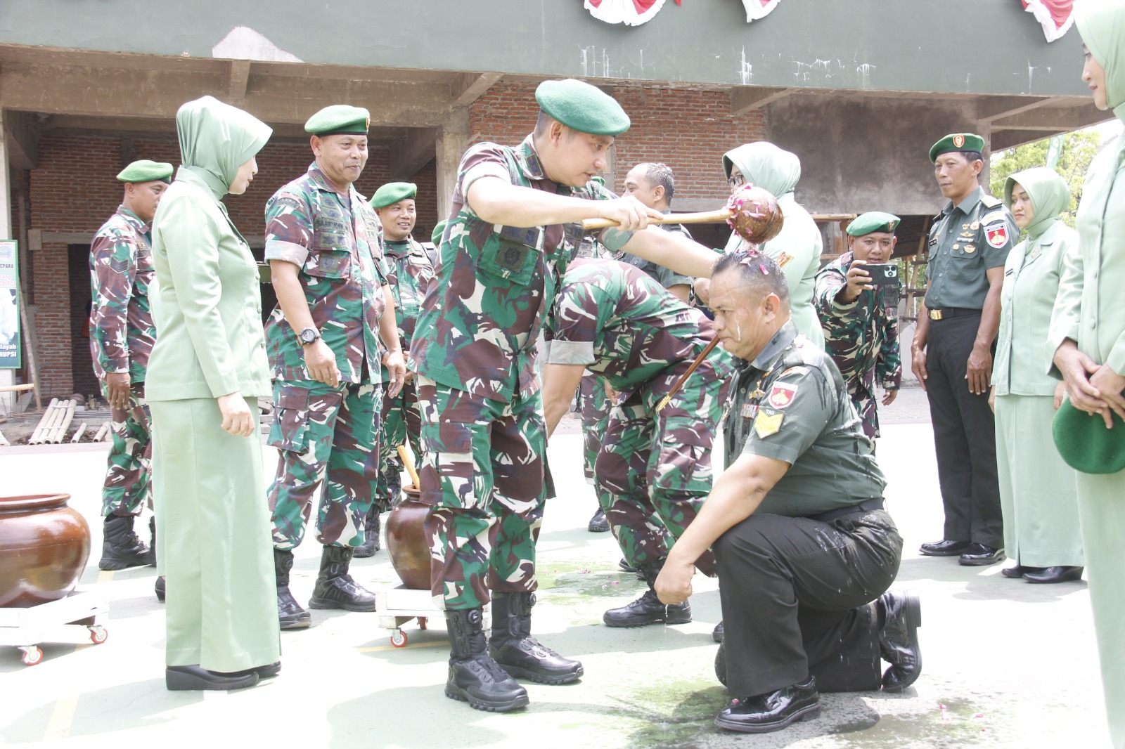 Kodim 0719/Jepara Gelar Upacara Kenaikan Pangkat, Dandim: Kenaikan Pangkat ini Jadikan Sumber Motivasi